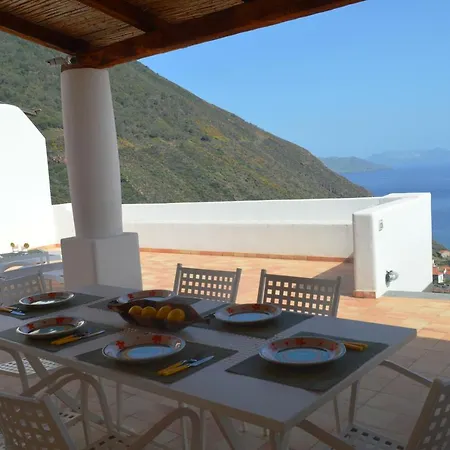Orizzonte Relais Villa Leni Exterior photo