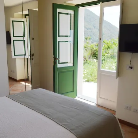 Orizzonte Relais Villa Leni Exterior photo
