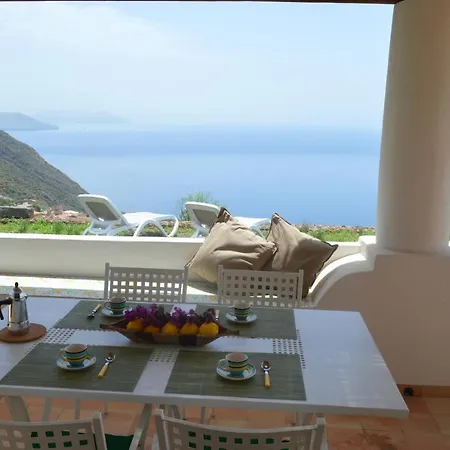 Orizzonte Relais Villa Leni Exterior photo